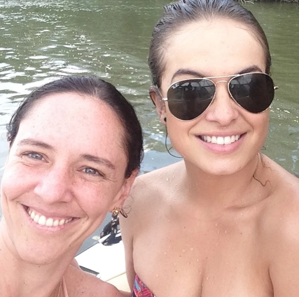 Lua Blanco e Marcela Nunes posam sorridentes para o Instagram Lua Blanco e Marcela Nunes posam sorridentes para o Instagram