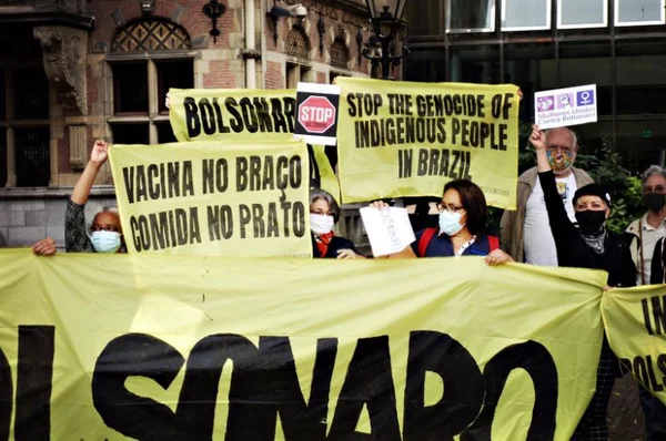 Protesto contra Bolsonaro na Europa