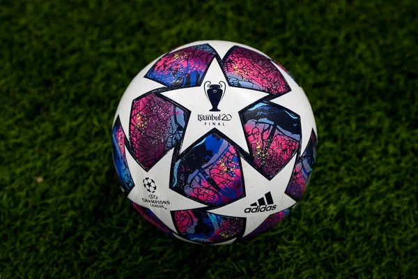 Bola Champions League
