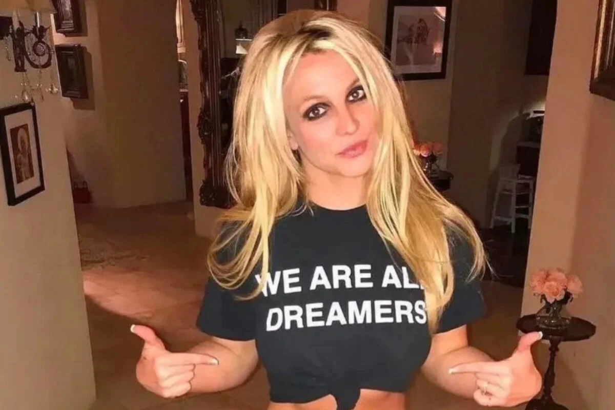 A artista confessou a timidez ao ter que lidar com meet & greets A artista confessou a timidez ao ter que lidar com meet & greets