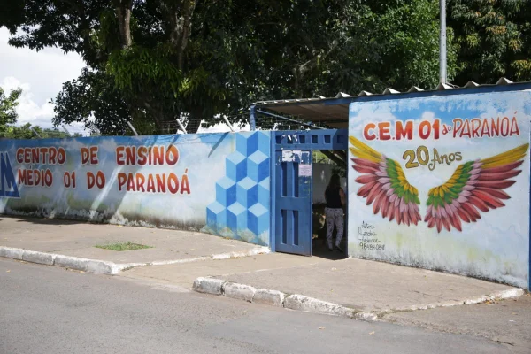 Professor de artes é investigado por chamar estudante de “favelada”