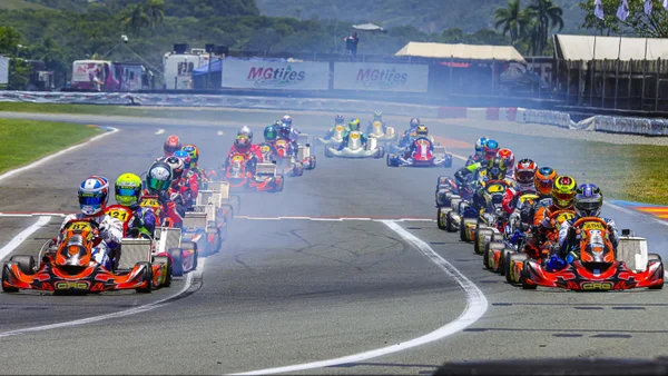 Brasileiro de Kart: assista às finais do Grupo 1 ao vivo no YouTube