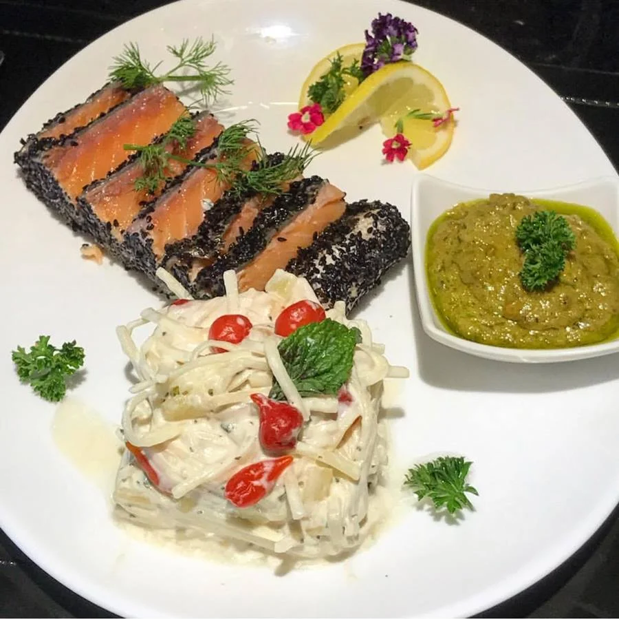 <b>MaxFoods Market –</b> O pequeno restaurante instalado dentro da loja oferece pratos saudáveis, de pedir bis <b>MaxFoods Market –</b> O pequeno restaurante instalado dentro da loja oferece pratos saudáveis, de pedir bis