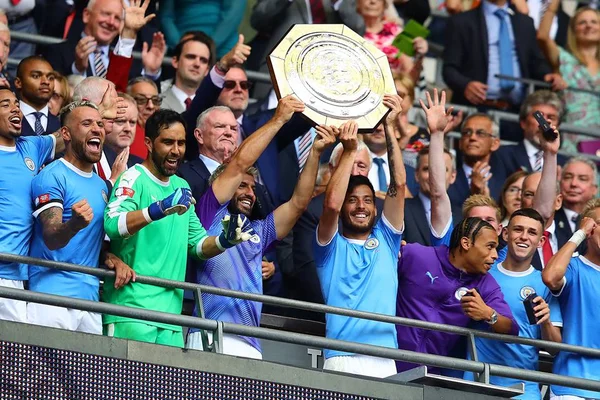City bate Liverpool nos pênaltis e conquista a Supercopa da Inglaterra