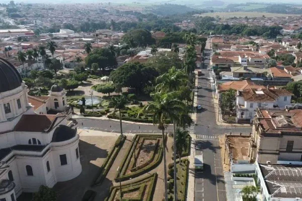 Imagens aéreas da cidade de Batatais, SP