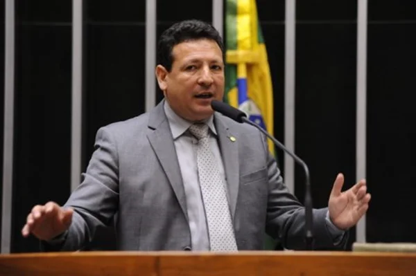 Restrição do foro: deputado do Amapá é o mais atingido por mudanças