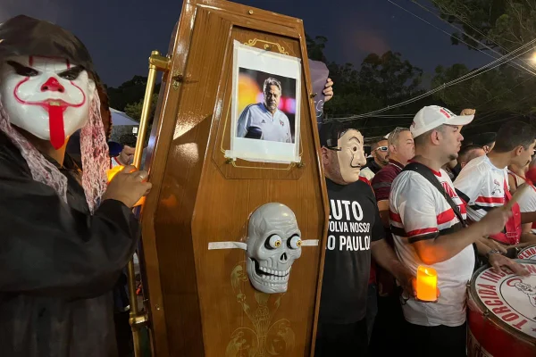Imagem colorida da torcida do São Paulo