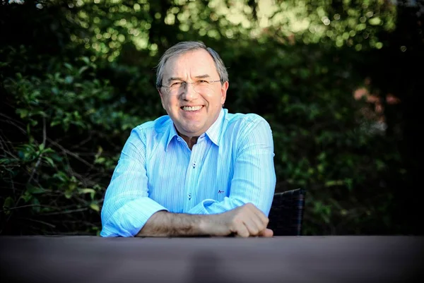 Laurentino Gomes conclui último volume de trilogia sobre escravidão