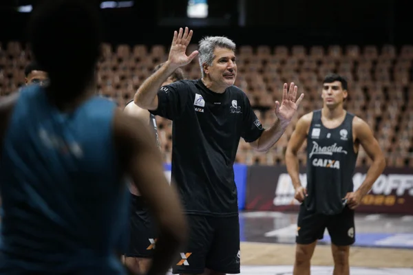 Brasília Basquete encerra preparação para os playoffs do NBB