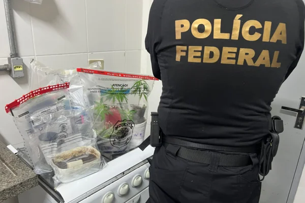 Mente sã: PF combate uso e comércio de drogas em universidade federal