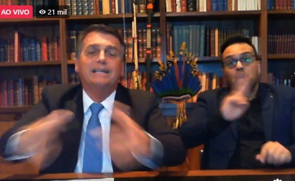 Em novo ataque, Bolsonaro chama Barroso de “mentiroso” e “tapado”
