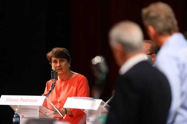 Rollemberg para Eliana: “Não cuidou dos mortos, vai cuidar dos vivos?”