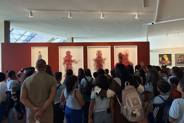 Mostra Constelações Contemporâneas inspira alunos do Recanto das Emas - destaque galeria