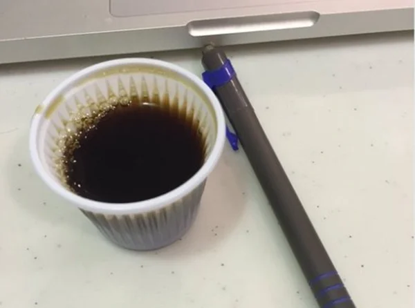 Jornalista canadense reclama de café brasileiro e internet não perdoa