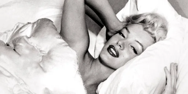 Rotina de skincare de Marilyn Monroe é revelada em registro histórico