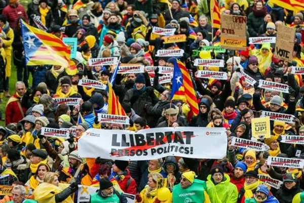 MP belga pede vista do processo contra políticos catalães