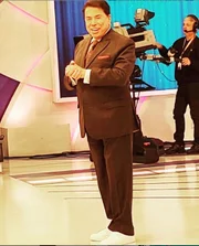 Silvia Abravanel também postou uma foto do paii, mostrando o novo visual Silvia Abravanel também postou uma foto do paii, mostrando o novo visual
