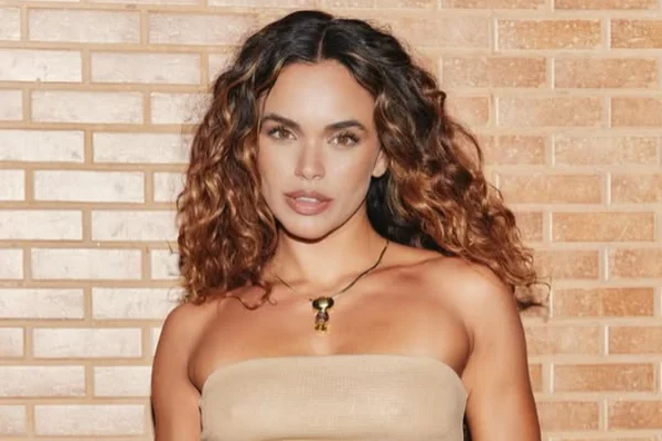 Giovana Cordeiro relata “aflição” ao viajar de ônibus e explica motivo