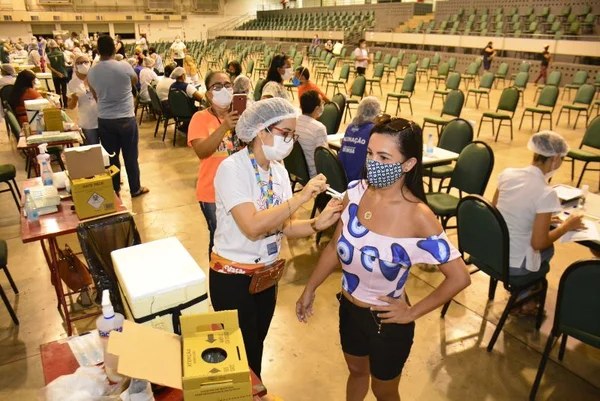 Prefeitura de Manaus amplia vacinação para público de 34 anos