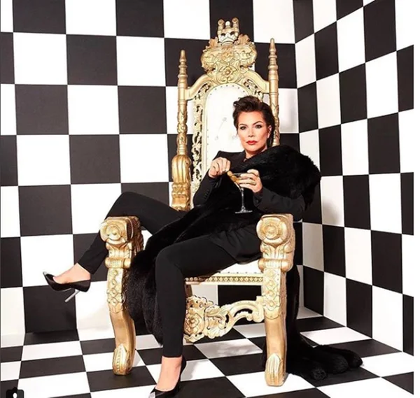 Marca Kylie Cosmetics lança maquiagem de Kris Jenner no Dia das Mães