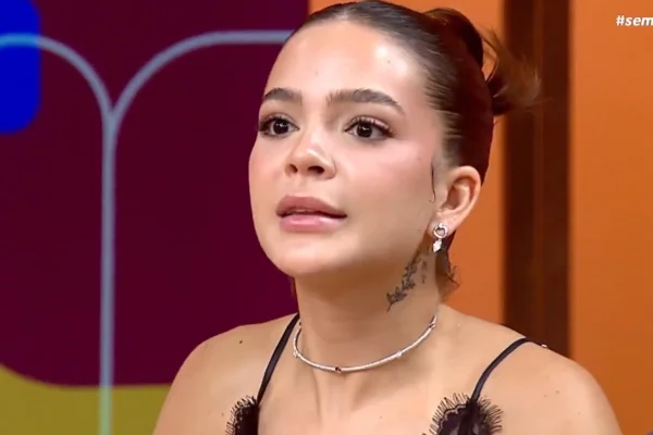 Mel Maia revela como aprendeu a lidar com críticas e faz desabafo