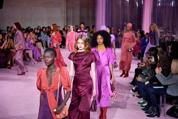 Confira cinco highlights do New York Fashion Week nesse fim de semana