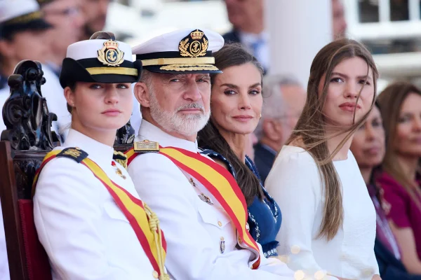 MARIN, PONTEVEDRA, SPAIN - JULY 16: (L-R) Crown Princess Leonor of Spain, King Felipe VI of Spain, Queen Letizia of Spain and Princess Sofia of Spain attend a presentation of Royal dispatches of employment at Escuela Naval on July 16, 2025 in Marin, Pontevedra, Spain. (Photo by Carlos Alvarez/Getty Images)