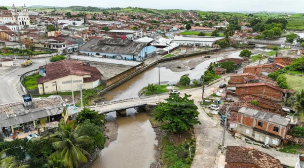 Imagem colorida de cidade sergipana - Metrópoles