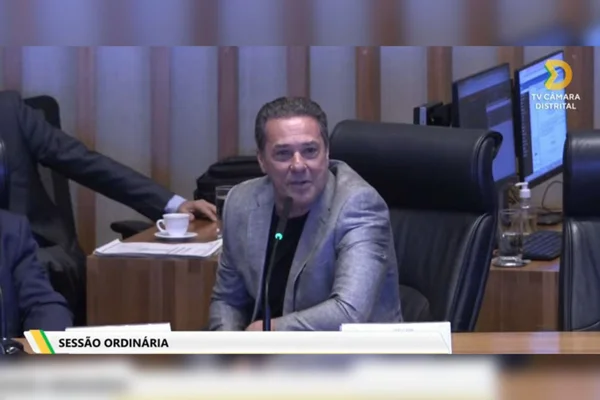 CLDF quer “pofexô” Luxemburgo como cidadão honorário de Brasília