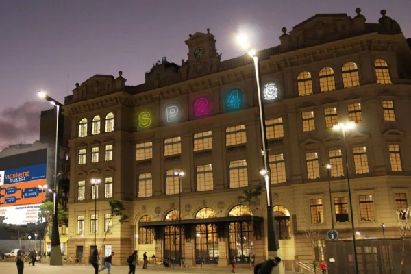 Imagem colorida do Palácio dos Correios, prédio será vendido à Prefeitura de SP - Metrópoles