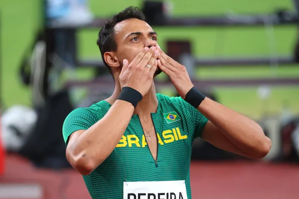 Rafael Pereira e Gabriel Constantino estão na semifinal dos 110m com barreiras