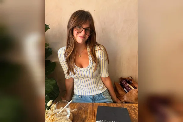 Foto mostra Jovem influencer Faye Greenwood que teve infarto e só percebeu ao vomitar sangue (1)
