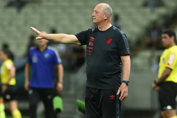 Foto colorida de Felipão