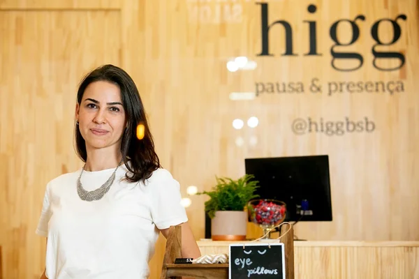 Mariana Delgado lança espaço Higg, dedicado à pausa e presença