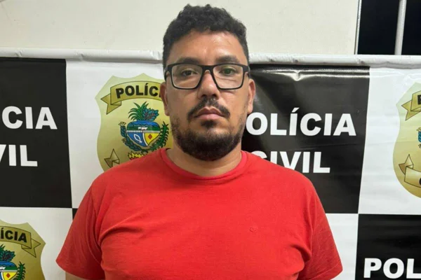 Imagem colorida de estelionatário coiote
