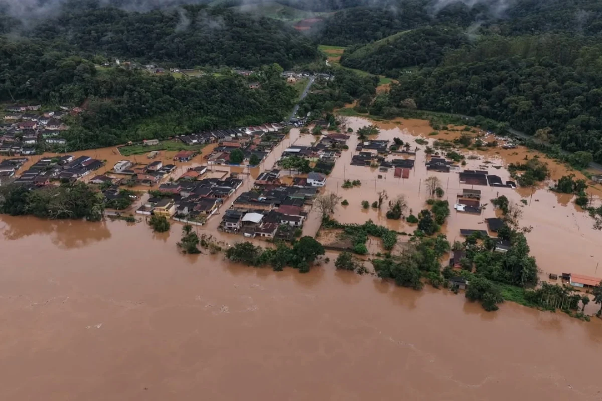 A cidade de Eldorado, interior paulista, ficou parcialmente submersa após as chuvas dos últimos dias A cidade de Eldorado, interior paulista, ficou parcialmente submersa após as chuvas dos últimos dias