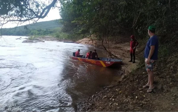 goias canoa vira