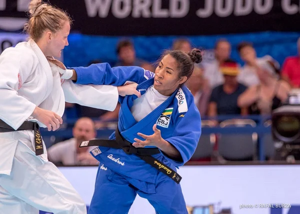 Judoca ceilandense inicia 2020 com etapa de treinos na Europa