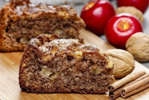 Bolo de maçã com canela