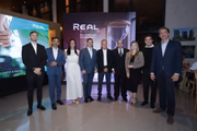 Eduardo Rogério, Victor Paiva, Claudio Quintana e time de gerentes