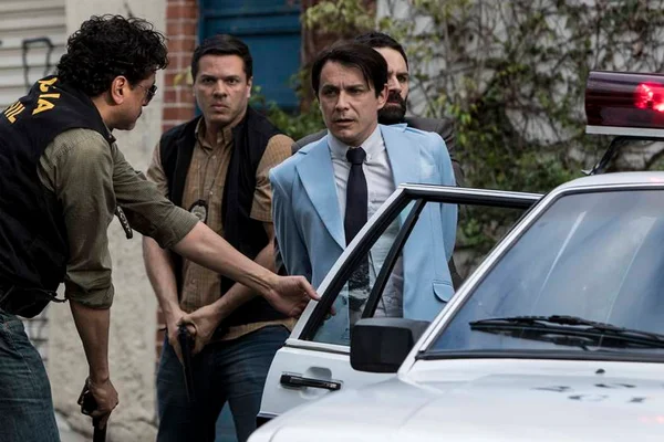 Filme sobre a vida de Edir Macedo ganha trailer e data de estreia