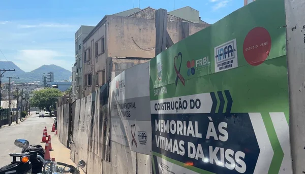 Após 13 anos da tragédia, memorial da Boate Kiss