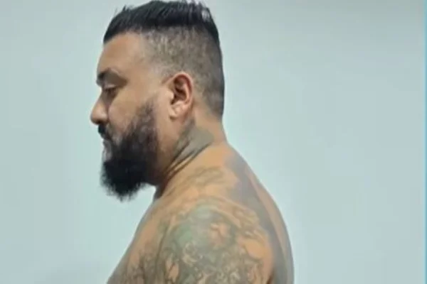 Rogério Faria da Silva, o Morcegão, foi preso em Santos ao desembarcar de um cruzeiro - Metrópoles