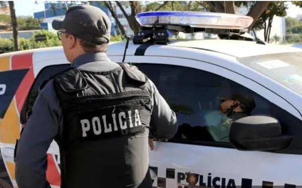 Faxineira de igreja é presa em flagrante por tráfico de cocaína