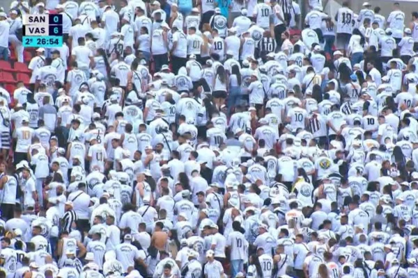 Torcida do Santos em protesto - Metrópoles