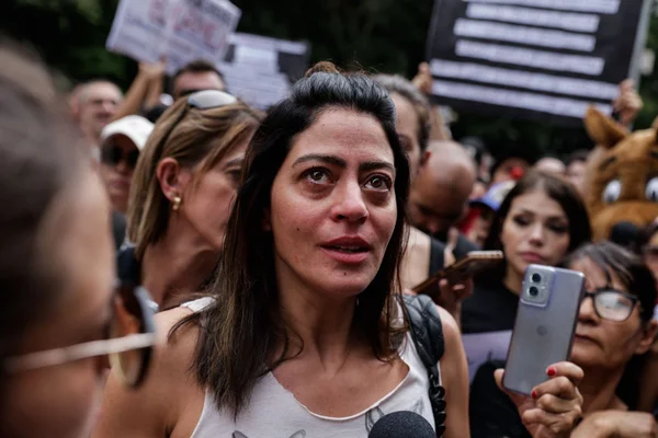 Manifestação que pede justiça pela morte do Cão Orelha aconteceu na manhã deste domingo (1°/2), em frente ao Masp, região central de SP - Metrópoles