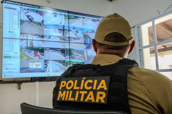 Com ajuda de IA, polícia prende estelionatário que deu golpe em mulher