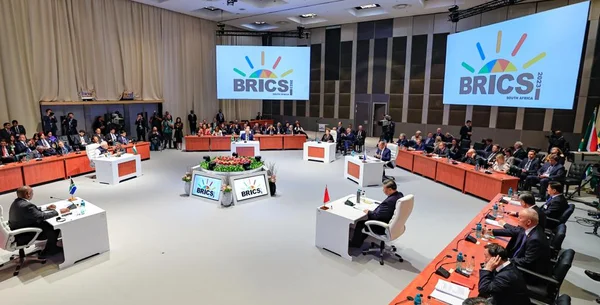 No Brics, Lula cita guerra na Ucrânia e pede “pronto cessar-fogo”