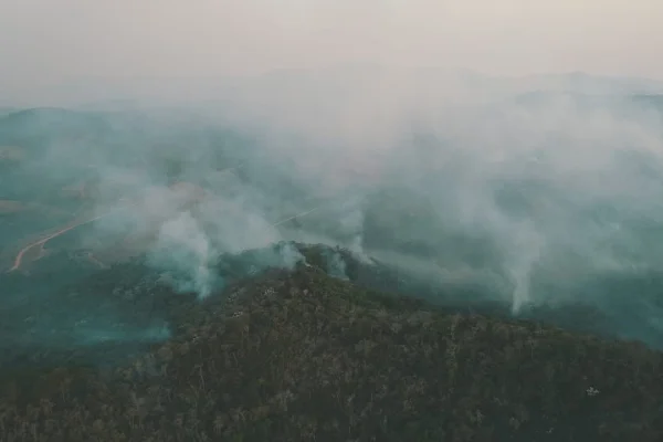 Com chance de chuva, SP registra 6 focos ativos de incêndio