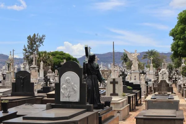 cemitério o Bonfim em BH